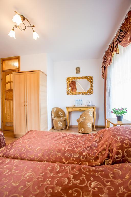 Hotel Pod Modrzewiami Zakopane Zimmer foto