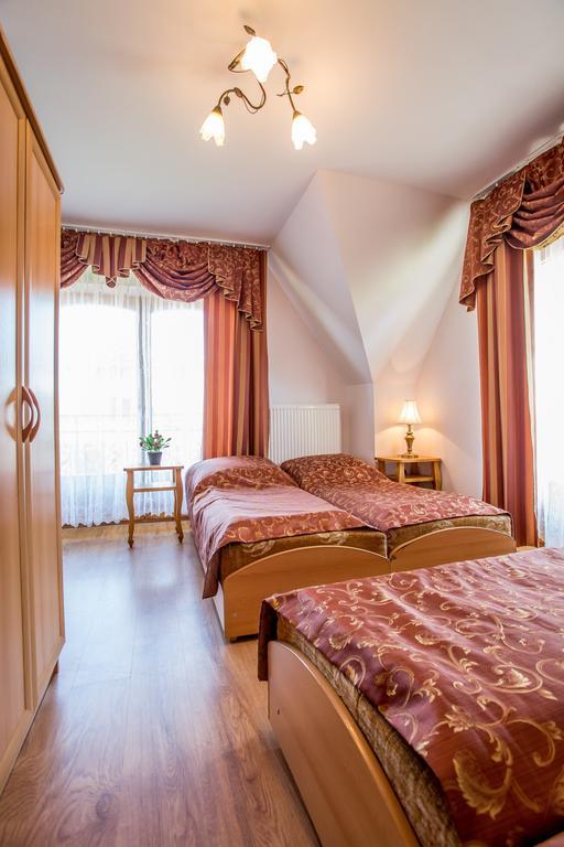 Hotel Pod Modrzewiami Zakopane Zimmer foto