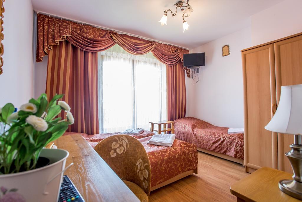 Hotel Pod Modrzewiami Zakopane Zimmer foto